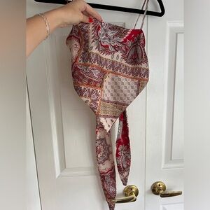 Vestique red bandana top size small